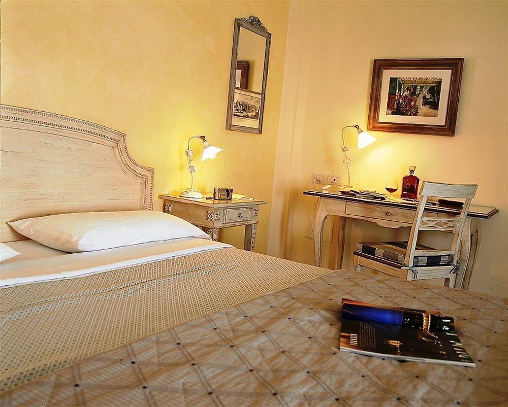 Hotel Spiaggia D'Oro - Charme & Boutique - Garda Lake Collection Сало Экстерьер фото